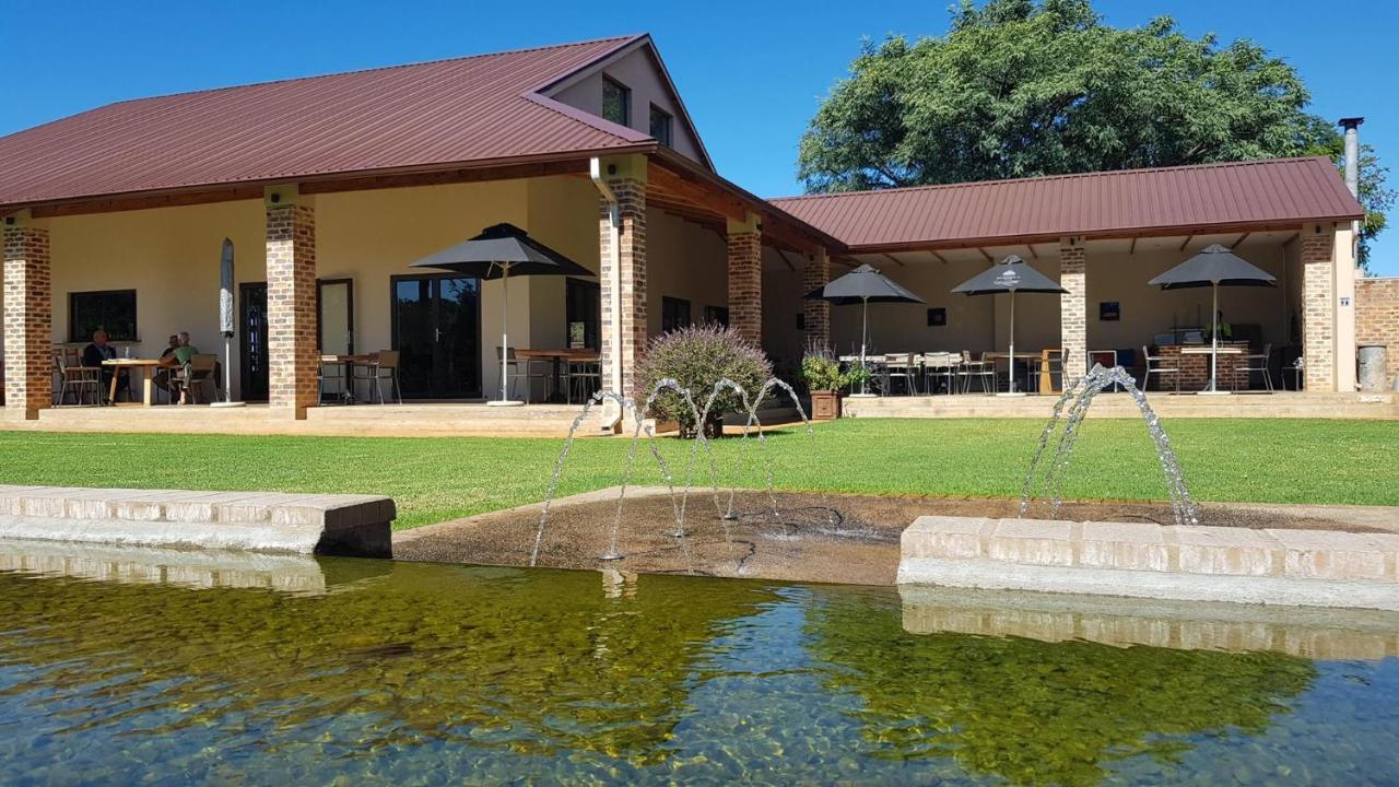Esther'S Country Lodge Hekpoort Dış mekan fotoğraf